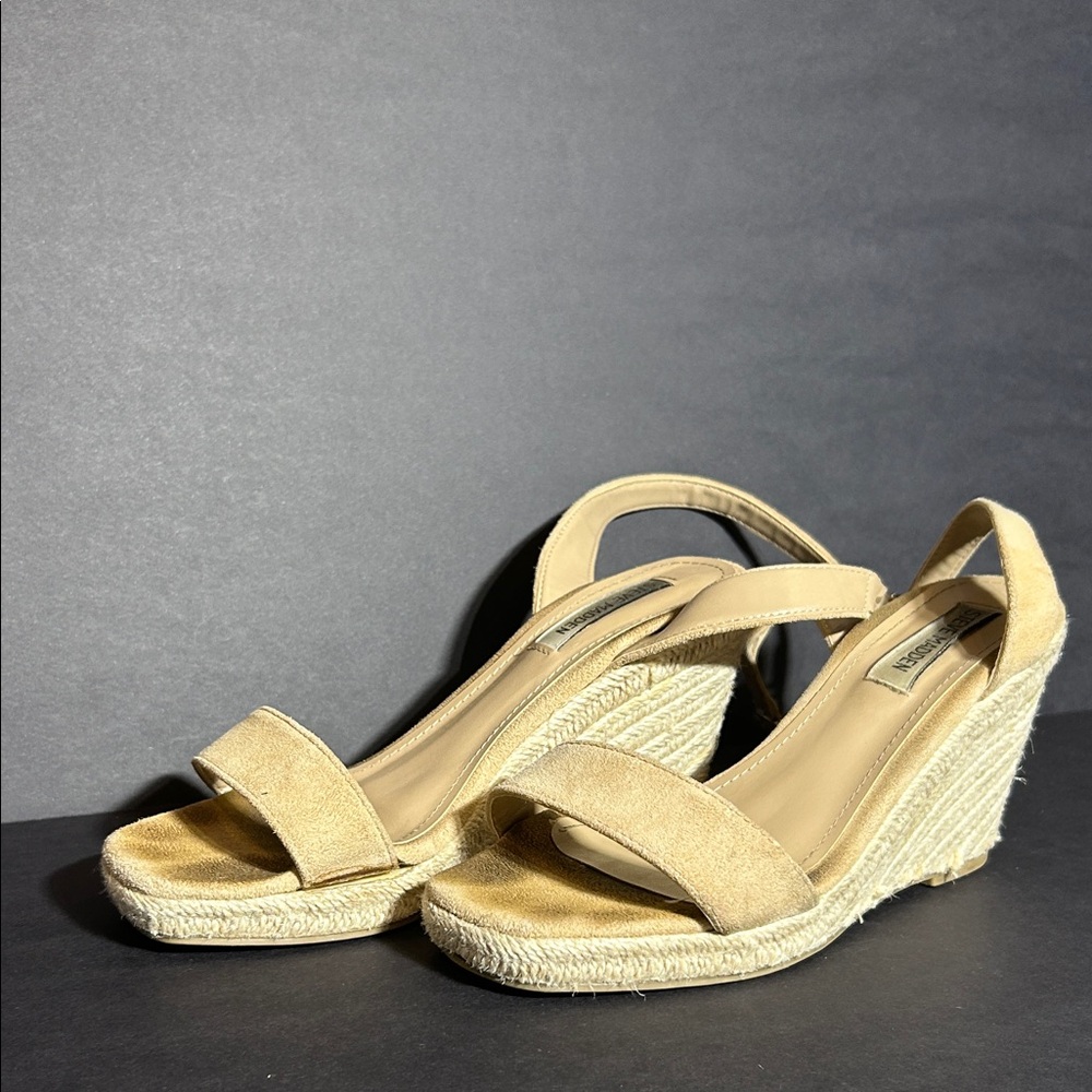 Steve Madden Tan Wedge Sandals